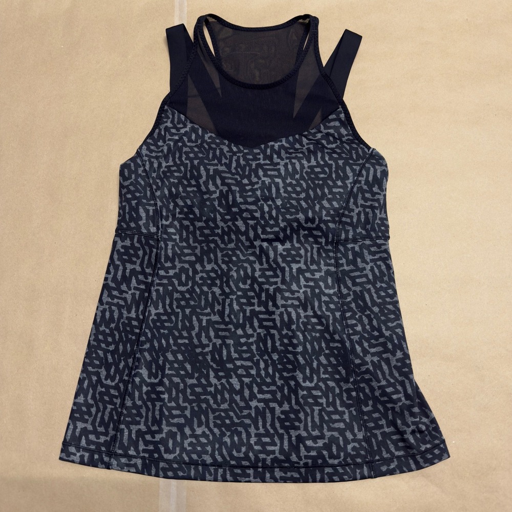 Lululemon‎ Wild Tank Size 4 Black Gray Geometric Mesh Athletic Top